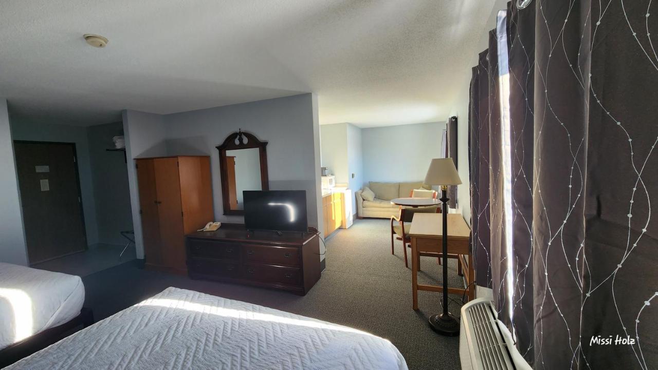 The Oasis Hotel & Bar Sheboygan Falls Eksteriør billede